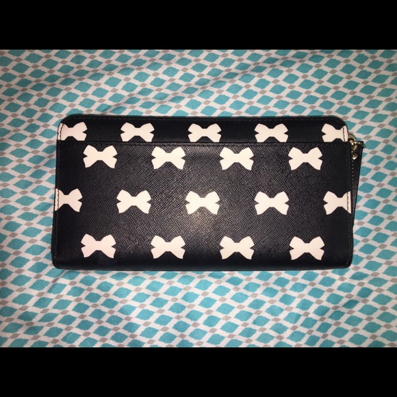 Leather Bow Wallet - Picture 2 of 5